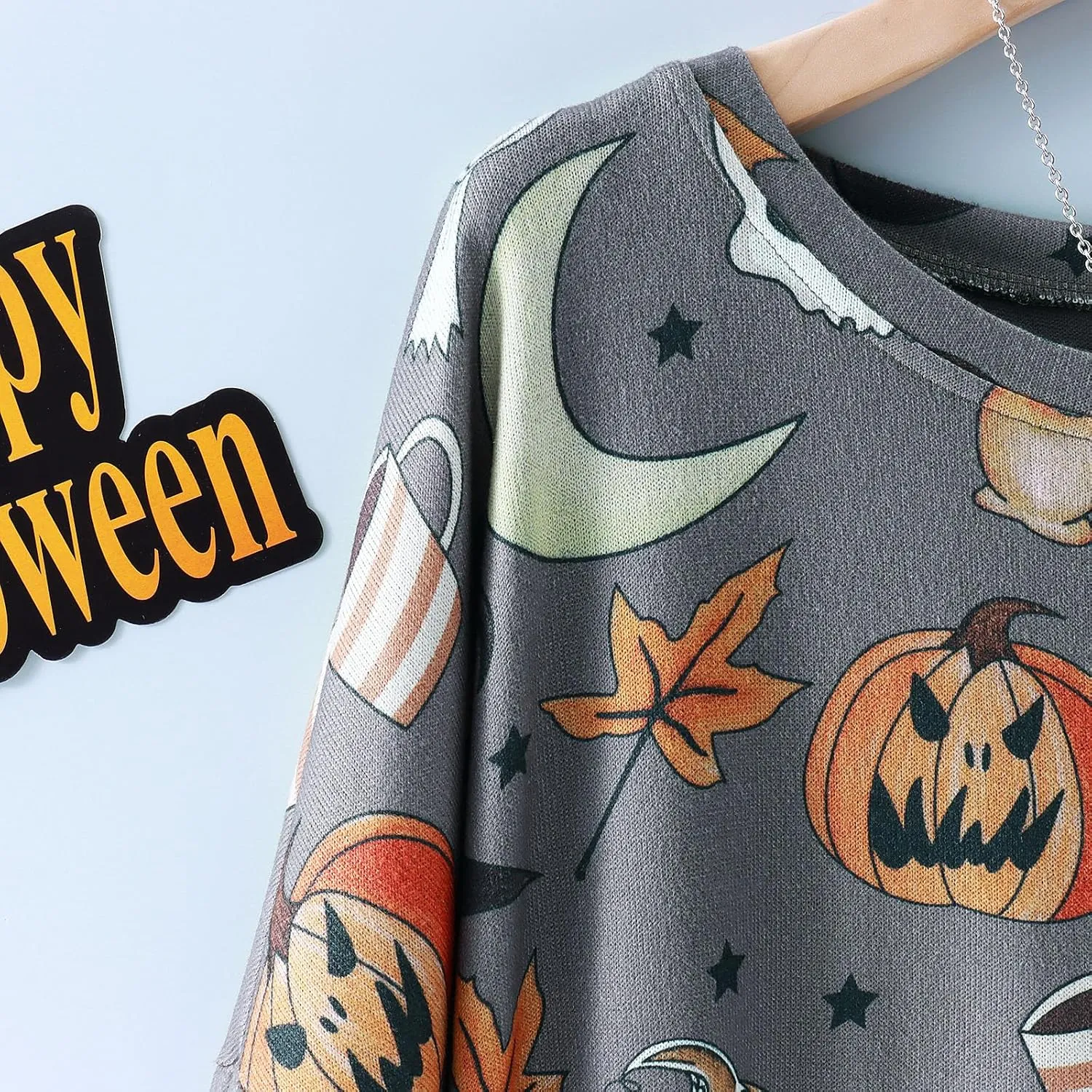 BOUTIKOME Womens Halloween Pumpkin Sweatshirt Black Cat Long Sleeve Crewneck Pullover Shirts with Pocket Tunic Tops